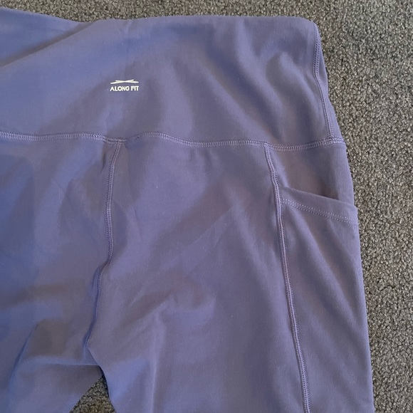 Indigo Pocket Legging - Picture 3 of 4
